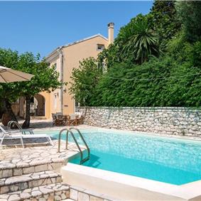3 bedroom villa with heated pool in Kassiopi, Corfu, sleeps 6